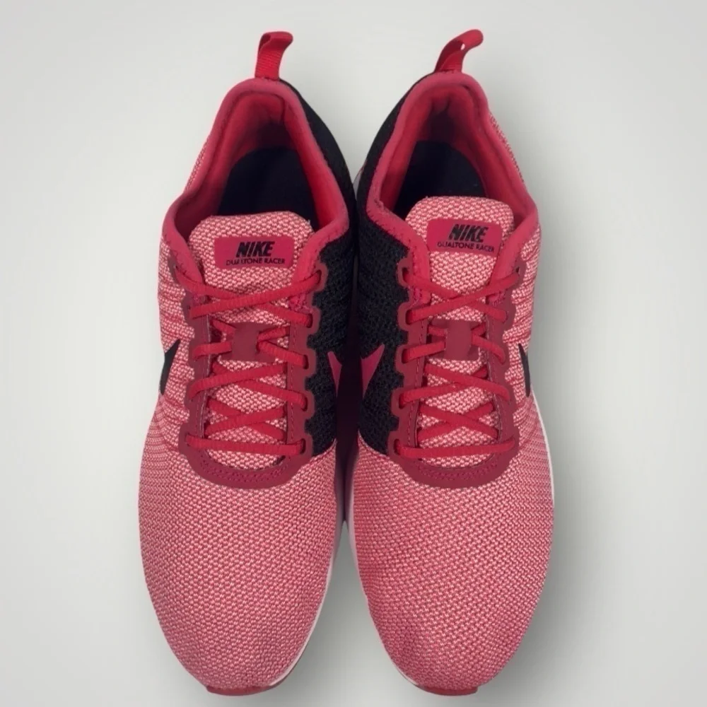 Girls Nike Dualtone Racer size 7Y